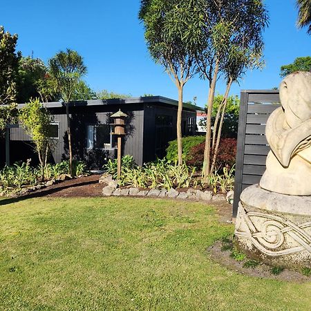לינה וארוחת בוקר גיסבורן Cedar House מראה חיצוני תמונה