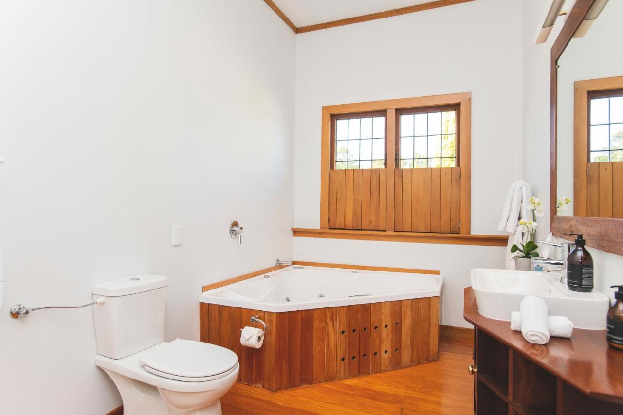 לינה וארוחת בוקר גיסבורן Cedar House מראה חיצוני תמונה